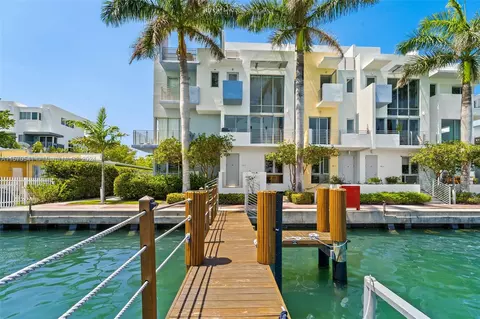 155 N Shore Dr #2, Miami Beach, FL 33141