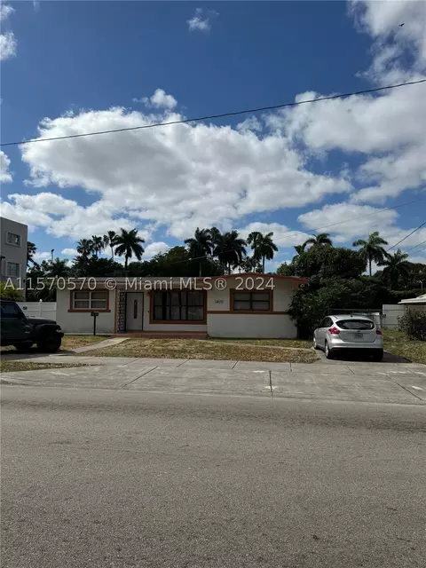 1400 W 53rd St, Hialeah, FL 33012