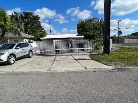 1801 NW 83 St, Miami, FL 33147