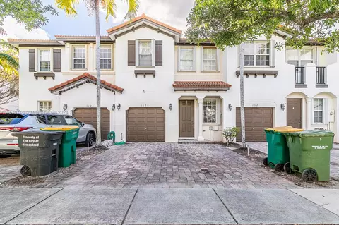 1128 NE 31st Ter, Homestead, FL 33033