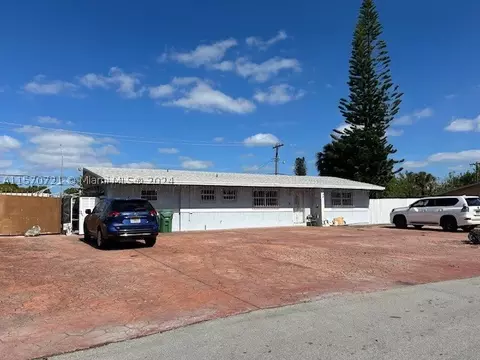 17721 NW 37th Ct, Miami Gardens, FL 33055