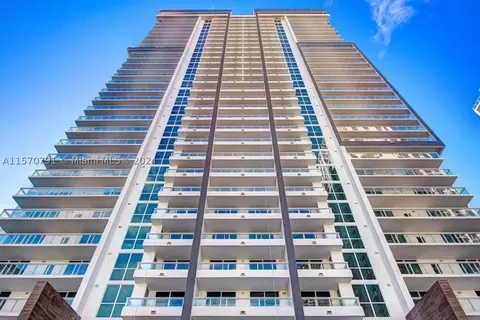 1080 Brickell Ave #1111, Miami, FL 33131