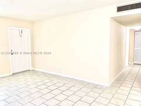 5371 SW 40th Ave #102, Fort Lauderdale, FL 33314