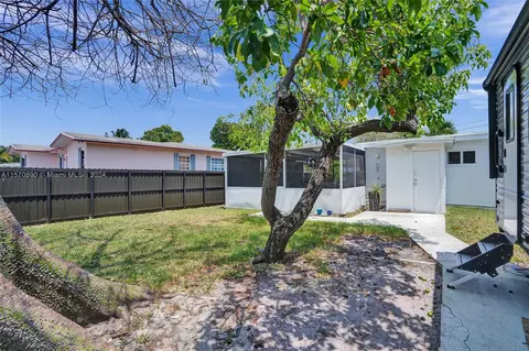 5420 E 7th Ave, Hialeah, FL 33013 photo 44