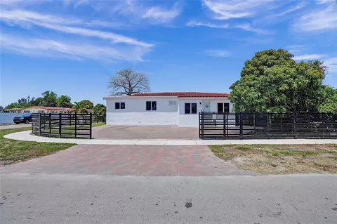 5420 E 7th Ave, Hialeah, FL 33013 photo 2