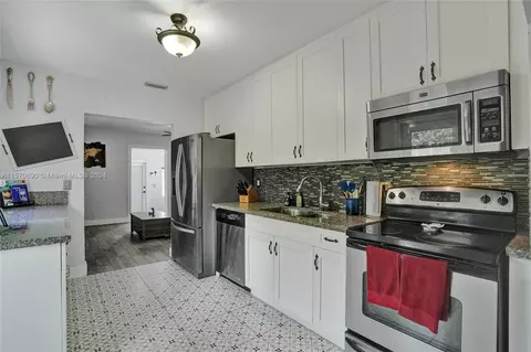 5420 E 7th Ave, Hialeah, FL 33013 photo 12