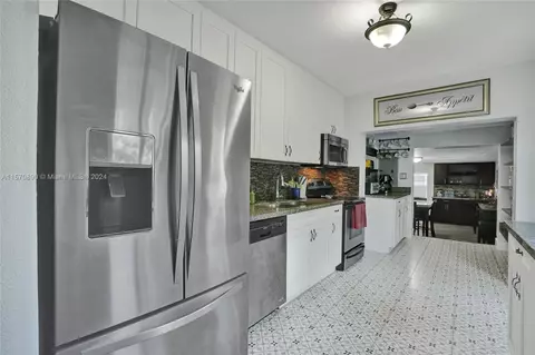 5420 E 7th Ave, Hialeah, FL 33013 photo 10