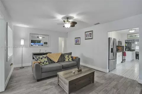 5420 E 7th Ave, Hialeah, FL 33013 photo 9