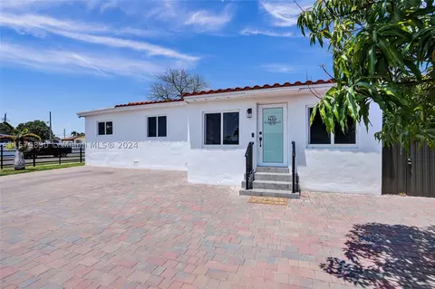 5420 E 7th Ave, Hialeah, FL 33013 photo 1