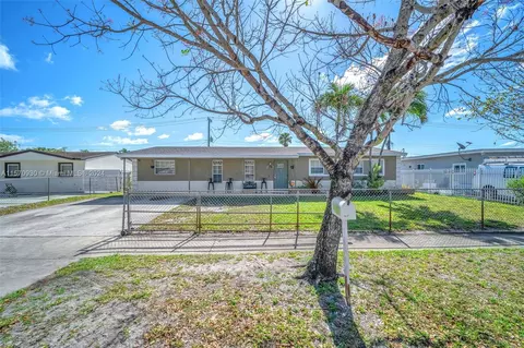 18011 NW 44th Ave, Miami Gardens, FL 33055