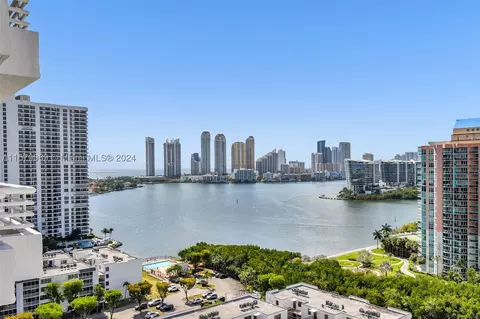 3300 NE 192nd St #LP14, Aventura, FL 33180