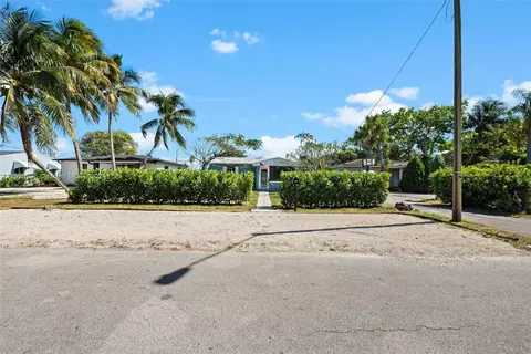 2122 Wilson St, Hollywood, FL 33020