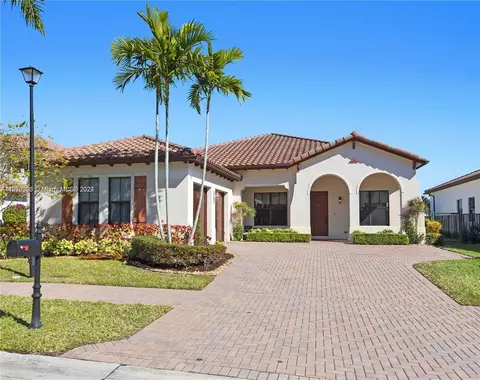 2997 NW 84th Way, Pembroke Pines, FL 33024
