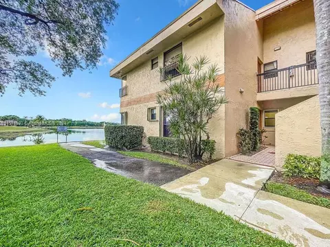 2853 S Carambola Cir S #19124, Coconut Creek, FL 33066