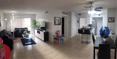 15231 SW 80th St #412, Miami, FL 33193
