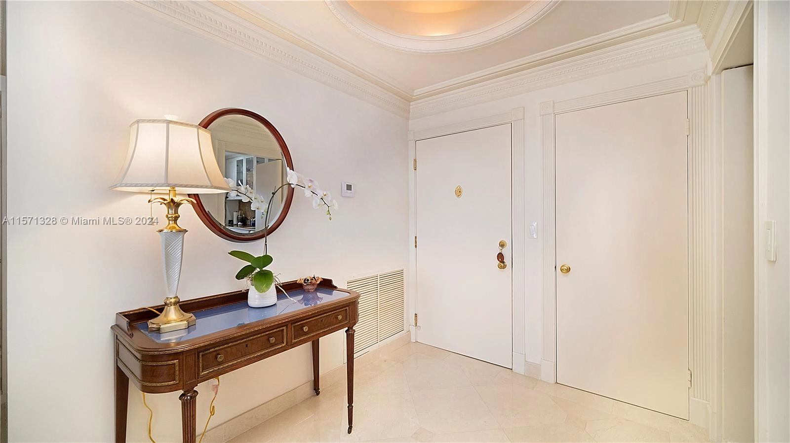 5640 Collins Ave Unit 8A  