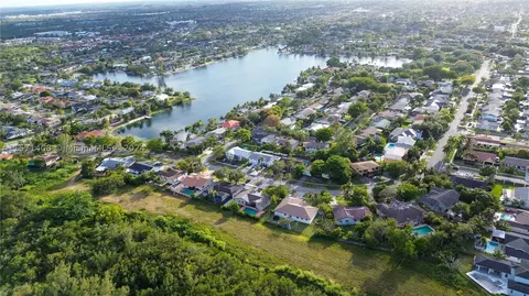 19900 SW 78th Ct, Cutler Bay, FL 33189