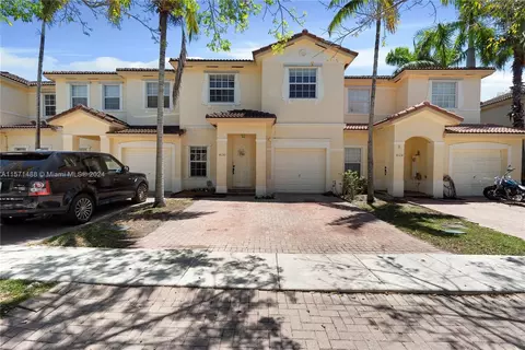 4130 NE 24th St, Homestead, FL 33033