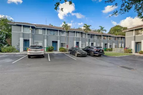 5417 SW 41st St #5417, Pembroke Park, FL 33023