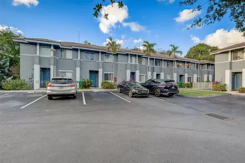 5417 SW 41st St #5417, Pembroke Park, FL 33023