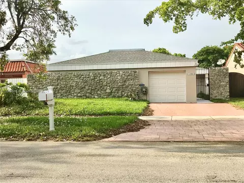 11407 SW 84th St, Miami, FL 33173