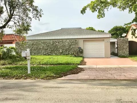 11407 SW 84th St, Miami, FL 33173
