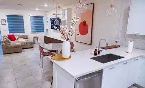 6420 NW 102nd Path #104, Doral, FL 33178