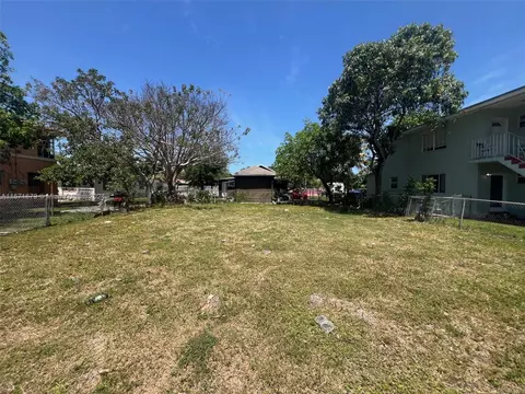 919 NW 29th Ter, Miami, FL 33127