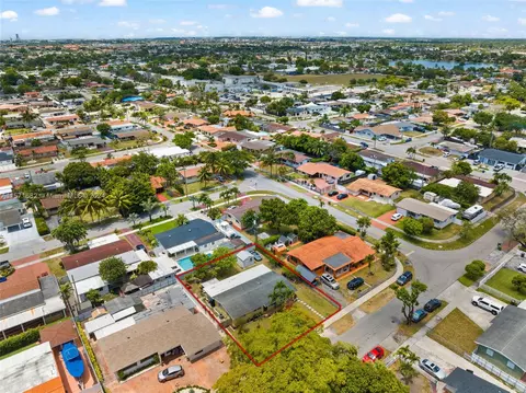 View/Area - 5470 W 9th Ave, Hialeah, FL 33012 photo 2 of 9