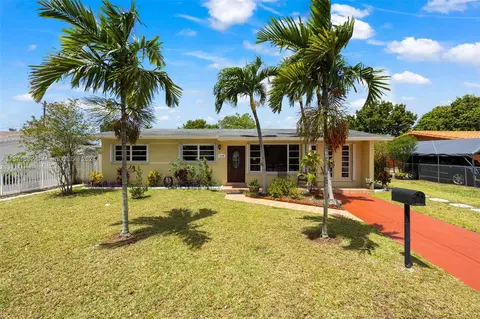 Exterior - 5470 W 9th Ave, Hialeah, FL 33012 photo 2 of 11