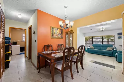 Dining - 5470 W 9th Ave, Hialeah, FL 33012 photo 1 of 2