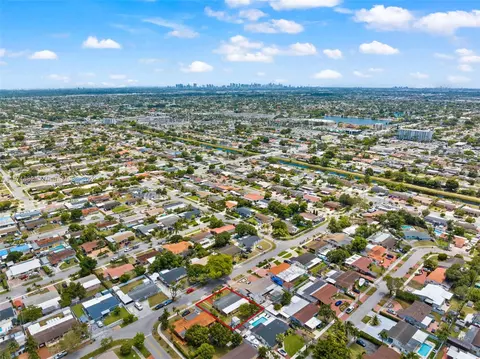 View/Area - 5470 W 9th Ave, Hialeah, FL 33012 photo 9 of 9