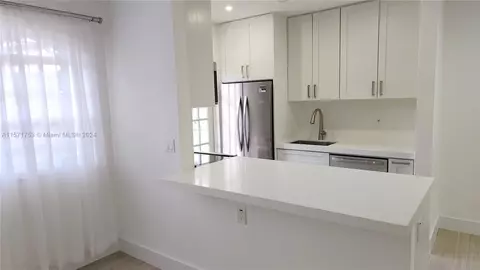 1575 West Ave #9, Miami Beach, FL 33139