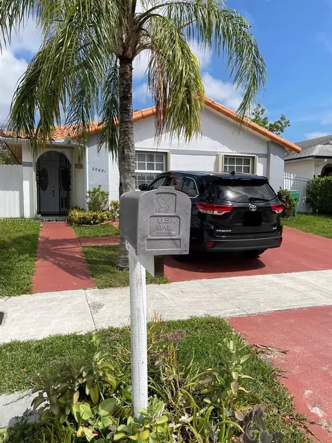 20651 SW 121st Ct, Miami, FL 33177