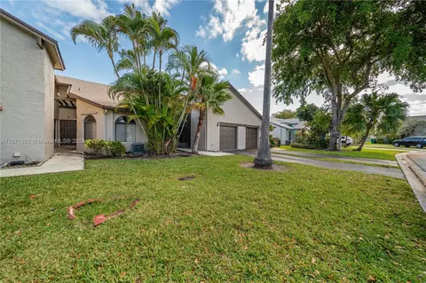 10003 NW 83rd St #3, Tamarac, FL 33321