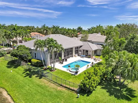 2440 Provence Cir, Weston, FL 33327