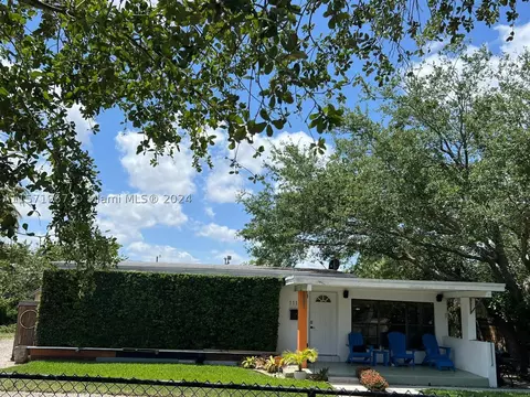 1113 NW 10th Ave, Fort Lauderdale, FL 33311
