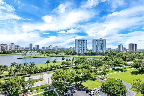 3625 N Country Club Dr #2409, Aventura, FL 33180