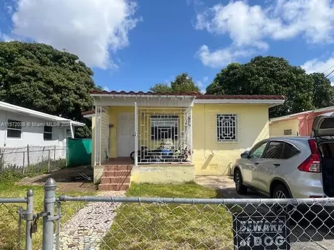 1055 NW 24th St, Miami, FL 33127