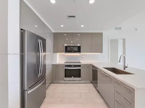 2000 Metropica Way #506, Sunrise, FL 33323