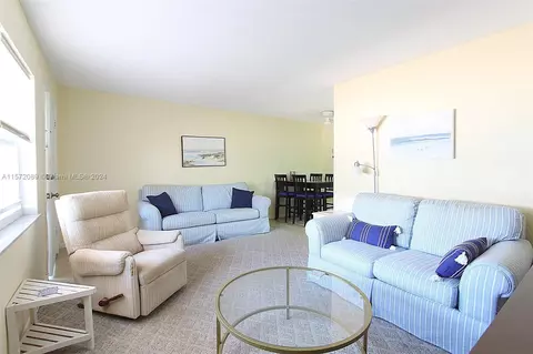 238 Hibiscus Ave #124, Lauderdale By The Sea, FL 33308