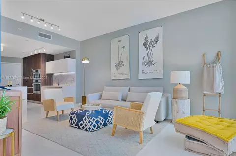 851 NE 1st Ave #3006, Miami, FL 33132
