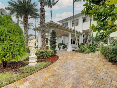 361 NE 116th St, Miami, FL 33161