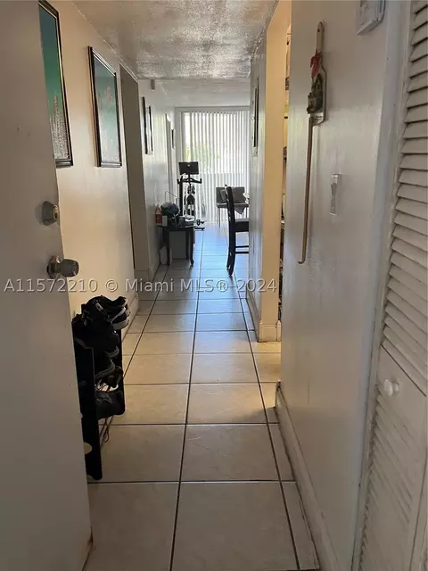 10090 NW 80 Ct #1233, Hialeah Gardens, FL 33016