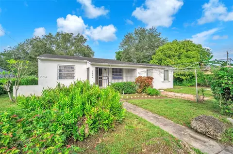 9828 NW 26 Ave, Miami, FL 33147