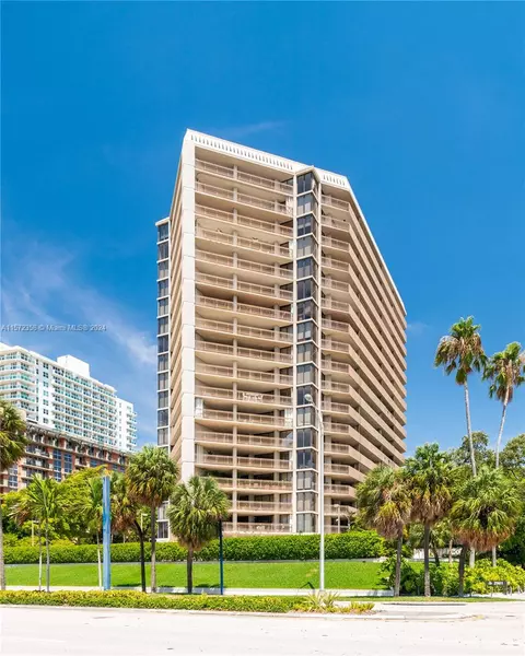 2901 S Bayshore Dr #12E, Coconut Grove, FL 33133