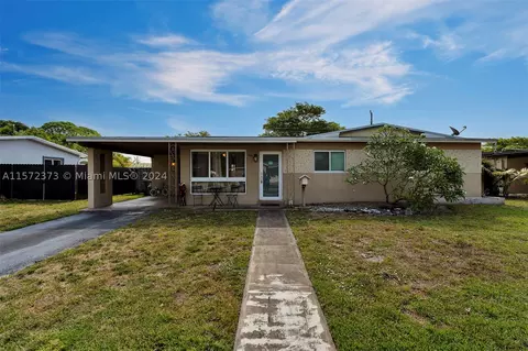 641 SW 67th Ter, Pembroke Pines, FL 33023