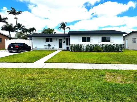 8601 NW 178th St, Hialeah, FL 33015