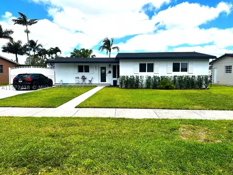 8601 NW 178th St, Hialeah, FL 33015