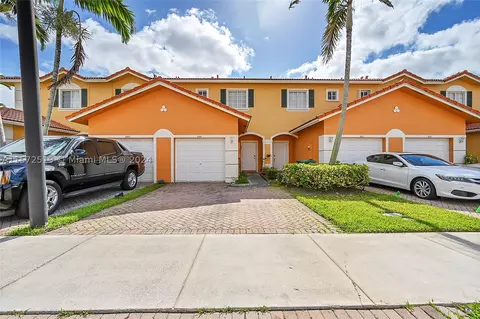 490 Saint Tropez Ln, Margate, FL 33068